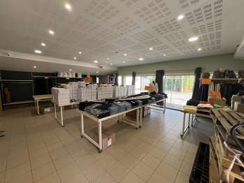 Bureaux et commerces Bureaux et commerces