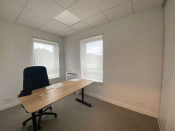 Bureaux et commerces 7 pièces