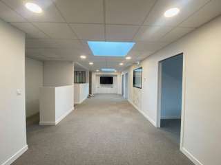 Bureaux et commerces 7 pièces