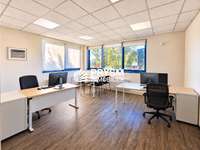 Bureaux et commerces 6 pièces