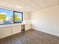 Bureaux et commerces 6 pièces