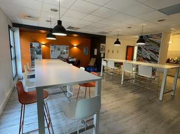 Vente Bureaux et commerces 900 m&sup2;Saint-Herblain