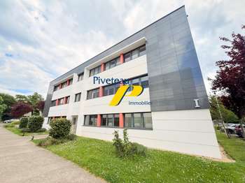 Bureaux et commerces 5 pièces Saint-Herblain Atlantis-Gournerie-Bergerie-Les Villages 44
