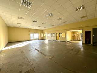 Bureaux et commerces 6 pièces