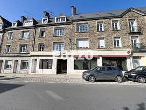 Vente Bureaux et commerces 142 m&sup2;Saint-Hilaire-du-Harcouët