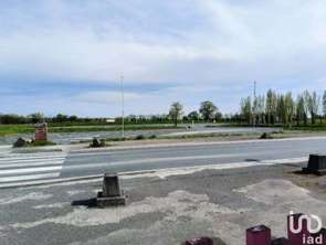 Vente Bureaux et commerces 200 m&sup2;Saint-Jean-de-Beugné