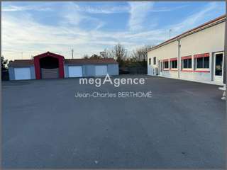 Bureaux et commerces 4 pièces