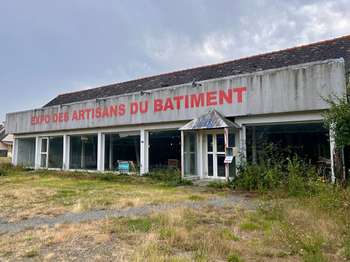 Vente Bureaux et commerces 1170 m&sup2;Saint-Judoce