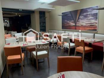 Bureaux et commerces 9 pièces