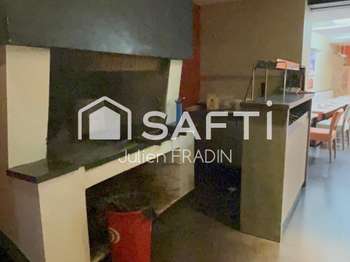 Bureaux et commerces 9 pièces