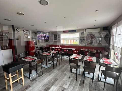 Bureaux et commerces 3 pièces Saint-Laurent-Des-Autels 49