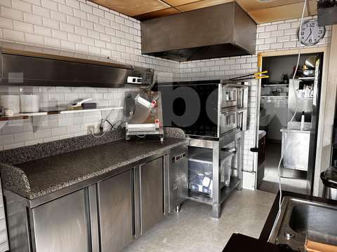 Bureaux et commerces 3 pièces