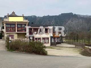 Bureaux et commerces 5 pièces