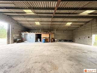 Bureaux et commerces 7 pièces