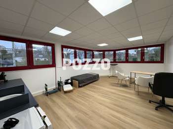 Bureaux et commerces 6 pièces