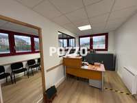 Bureaux et commerces 6 pièces