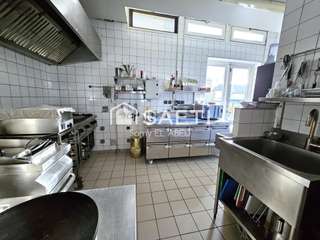 Bureaux et commerces 10 pièces