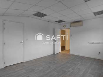 Bureaux et commerces 3 pièces