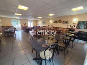 Vente Bureaux et commerces 200 m&sup2;Saint-Maixent-de-Beugné