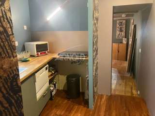 Bureaux et commerces 4 pièces