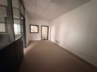 Bureaux et commerces 8 pièces