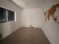 Bureaux et commerces 8 pièces