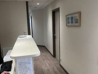 Bureaux et commerces 7 pièces