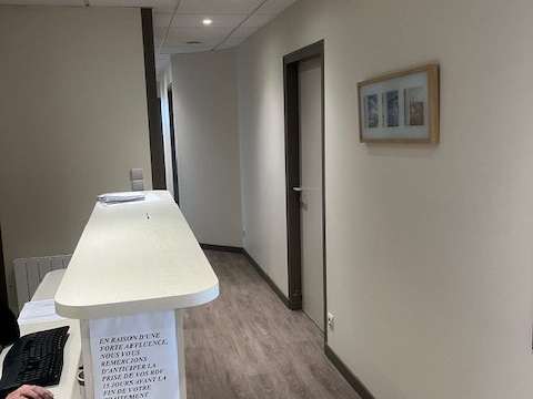 Bureaux et commerces 7 pièces