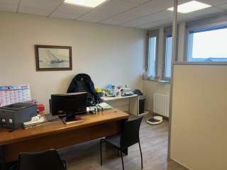 Bureaux et commerces 7 pièces