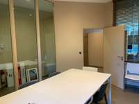 Bureaux et commerces 4 pièces