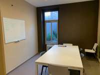 Bureaux et commerces 4 pièces