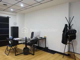 Bureaux et commerces 4 pièces Bureaux et commerces 4 pièces