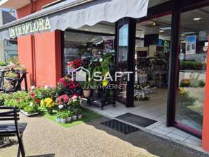 Vente Bureaux et commerces 180 m&sup2;Saint-Martin-des-Champs