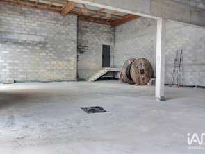 Vente Bureaux et commerces 160 m&sup2;Saint-Maximin-la-Sainte-Baume