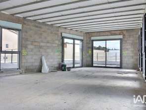 Vente Bureaux et commerces 65 m&sup2;Saint-Maximin-la-Sainte-Baume