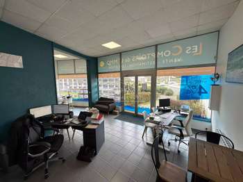 Bureaux et commerces 3 pièces