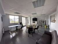Bureaux et commerces 3 pièces