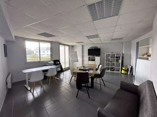 Bureaux et commerces 3 pièces