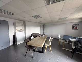 Bureaux et commerces 3 pièces
