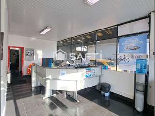 Bureaux et commerces 9 pièces