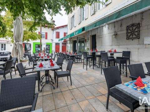 Bureaux et commerces Saint-Palais 64