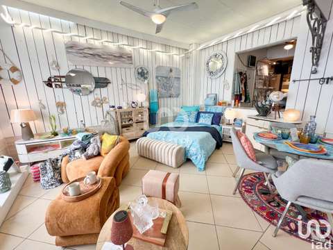 Bureaux et commerces Saint-Raphaël 83