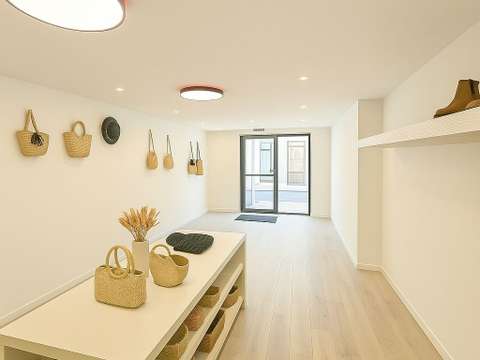 Bureaux et commerces Saint-Raphaël 83