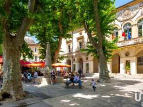 Vente Bureaux et commerces 500 m&sup2;Saint-Rémy-de-Provence