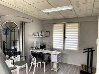 Bureaux et commerces 2 pièces Bureaux et commerces 2 pièces