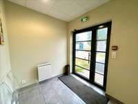 Bureaux et commerces 4 pièces Bureaux et commerces 4 pièces