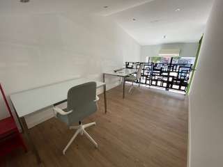 Bureaux et commerces 4 pièces