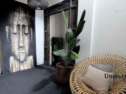 Bureaux et commerces 11 pièces