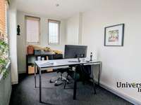 Bureaux et commerces 11 pièces