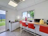 Bureaux et commerces 4 pièces